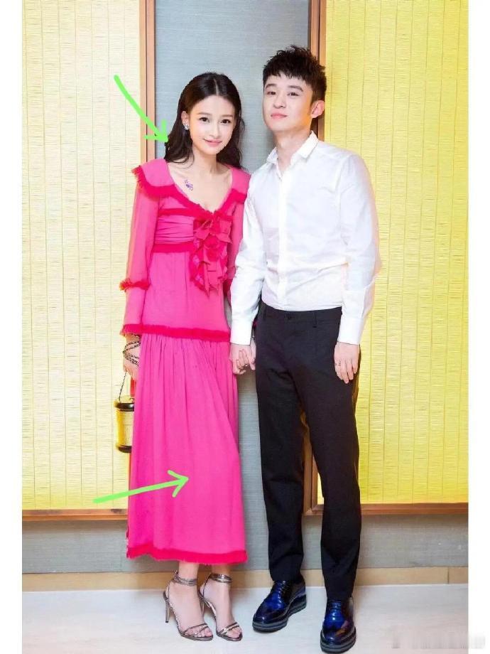 离婚后的孙怡终于不用弯曲她的大长腿了！ 