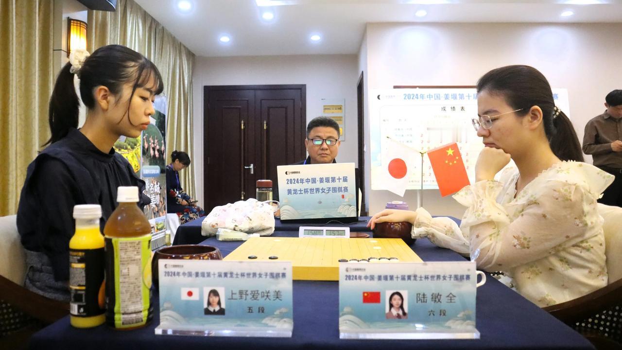 惊心动魄：
小鹿邦忙~红鱼翻盘~黄龙士杯周泓余侥幸夺冠



第10届黄龙士杯世