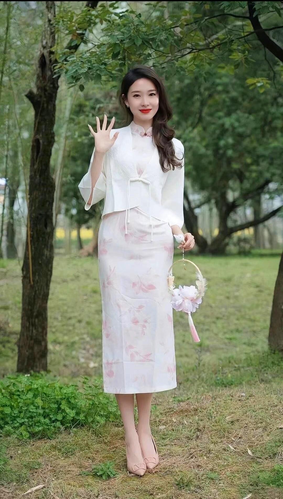 有哪些令人眼前一亮的裙装穿搭