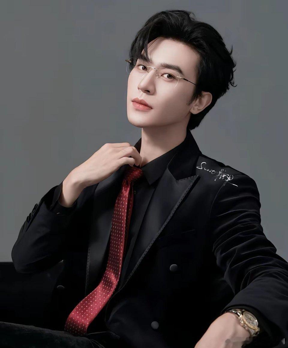 哪个导演能把沉思和郭宇欣两位演员凑在一起搭一部剧，难以想象会有多火爆……我很想看
