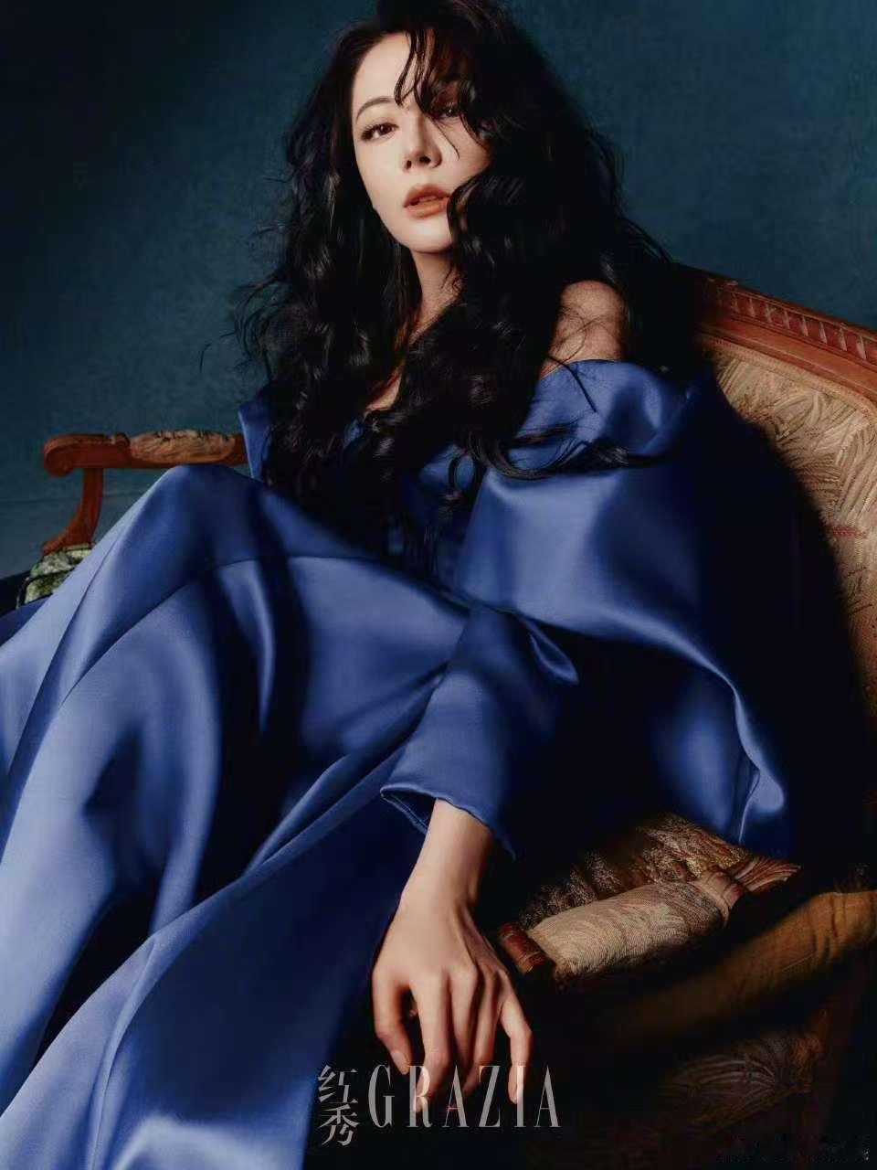 迪丽热巴神女烛光大片迪丽热巴烛光大片迪丽热巴神女烛光大片，好美，喜欢😍 