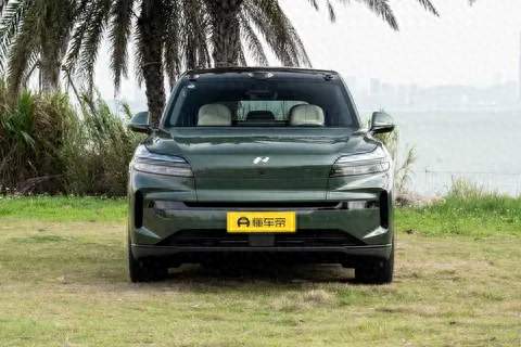 乐道L80：双舱小房车，适合家庭日常使用，25万预算选它