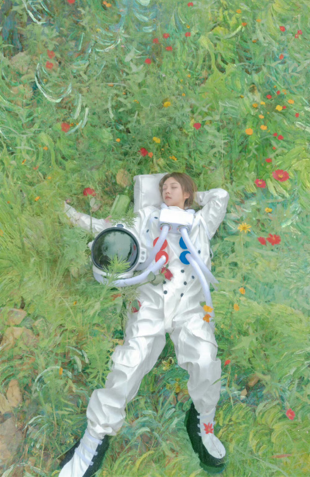 能让别人快乐的人，一定很善良。能让自己快乐的人，一定很聪明。—— 莫言 ​​​