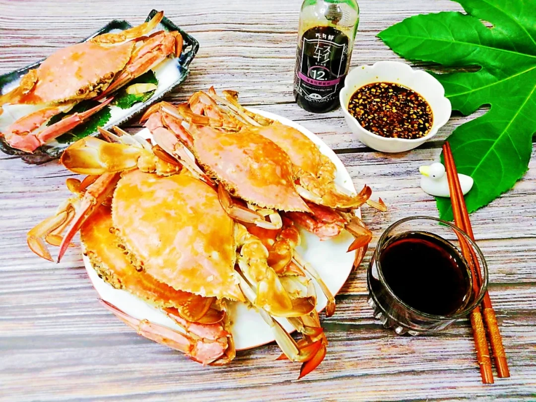 清蒸梭子蟹必加一物，缓解寒性，鲜美甘甜