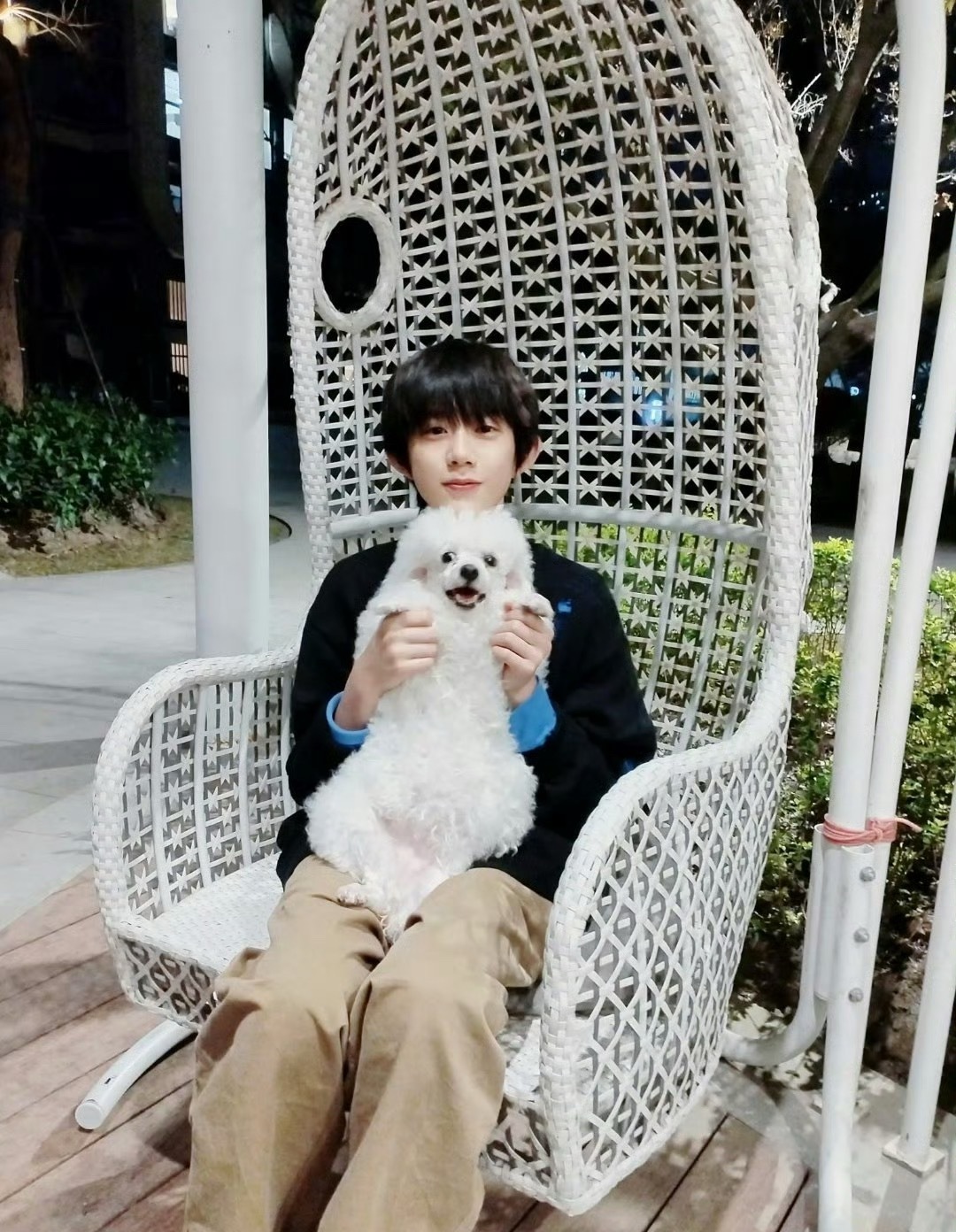 最丑的动物都在时代峰峻了时代峰峻光人长得漂亮，宠物是一个赛一个的抽象啊 