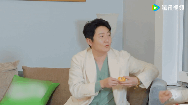 秦岚可以给林一介绍下怎么好的秦岚嗓子顺利恢复状态回归，反倒轮到林一嗓子沙哑不适，