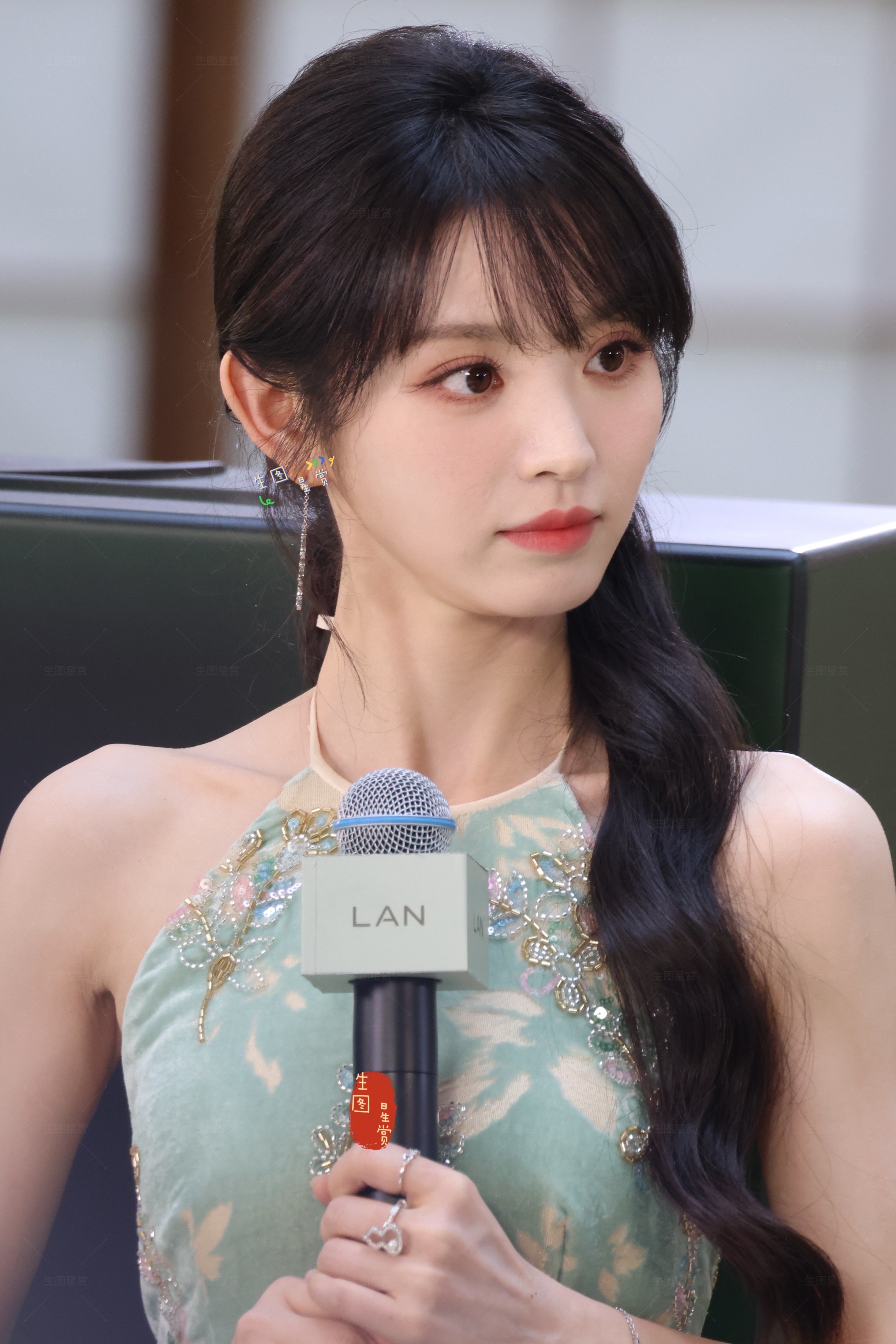 田曦薇杭州品牌活动生图新中式的小田公主，天生丽质明媚如春🍃💋 