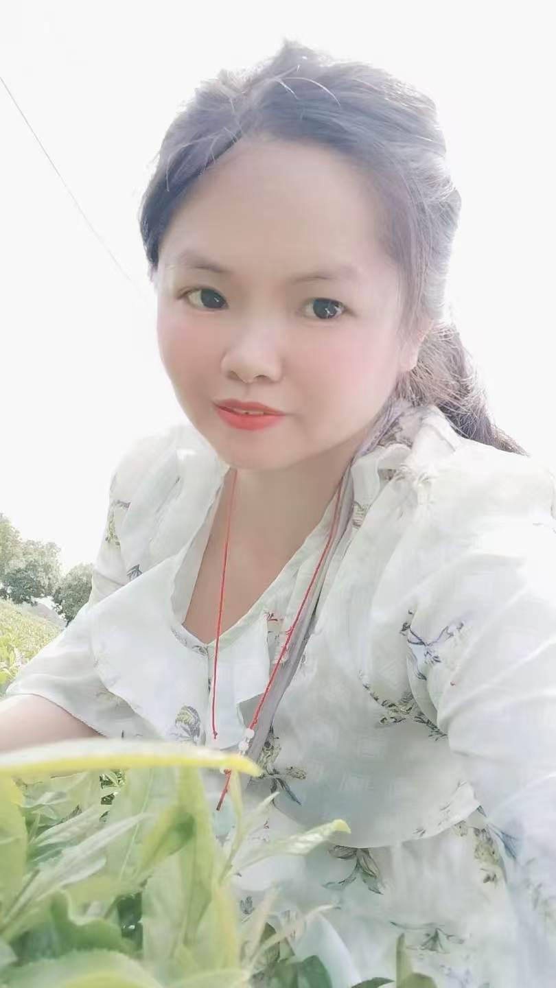 我离婚7年了，一直没有再嫁，不是我不想嫁，是我嫁不出去，我带个男孩又绝经了。
