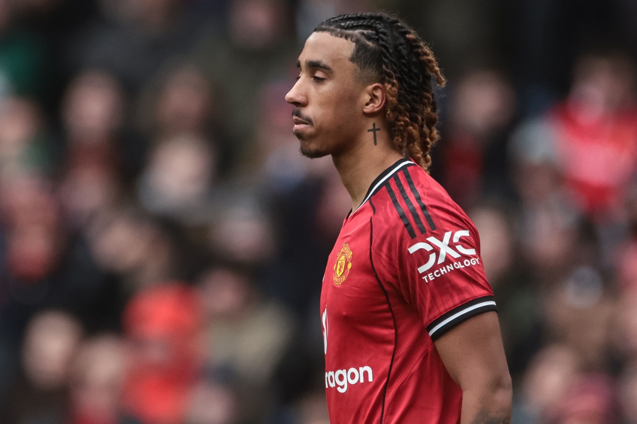 #约罗因伤缺阵客战切尔西#4月19日凌晨3点，英超第33轮，曼联客场挑战切尔西。