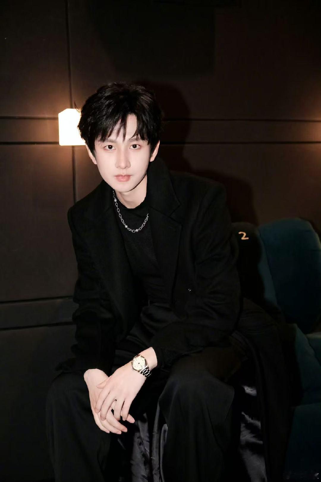 曝成毅要开演唱会曝成毅下半年要开演唱会曝成毅下半年要开演唱会 