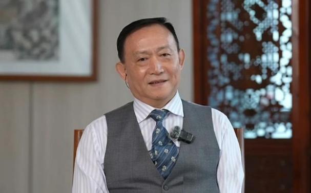 知名学者卢麒元提出的灵魂拷问，令不少业内人士深受触动。我国拥有上百万社科领域研究
