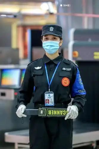 地铁安检员属辅警吗？

答案是否定的。

地铁安检员是专门负责安全检查的工作人员