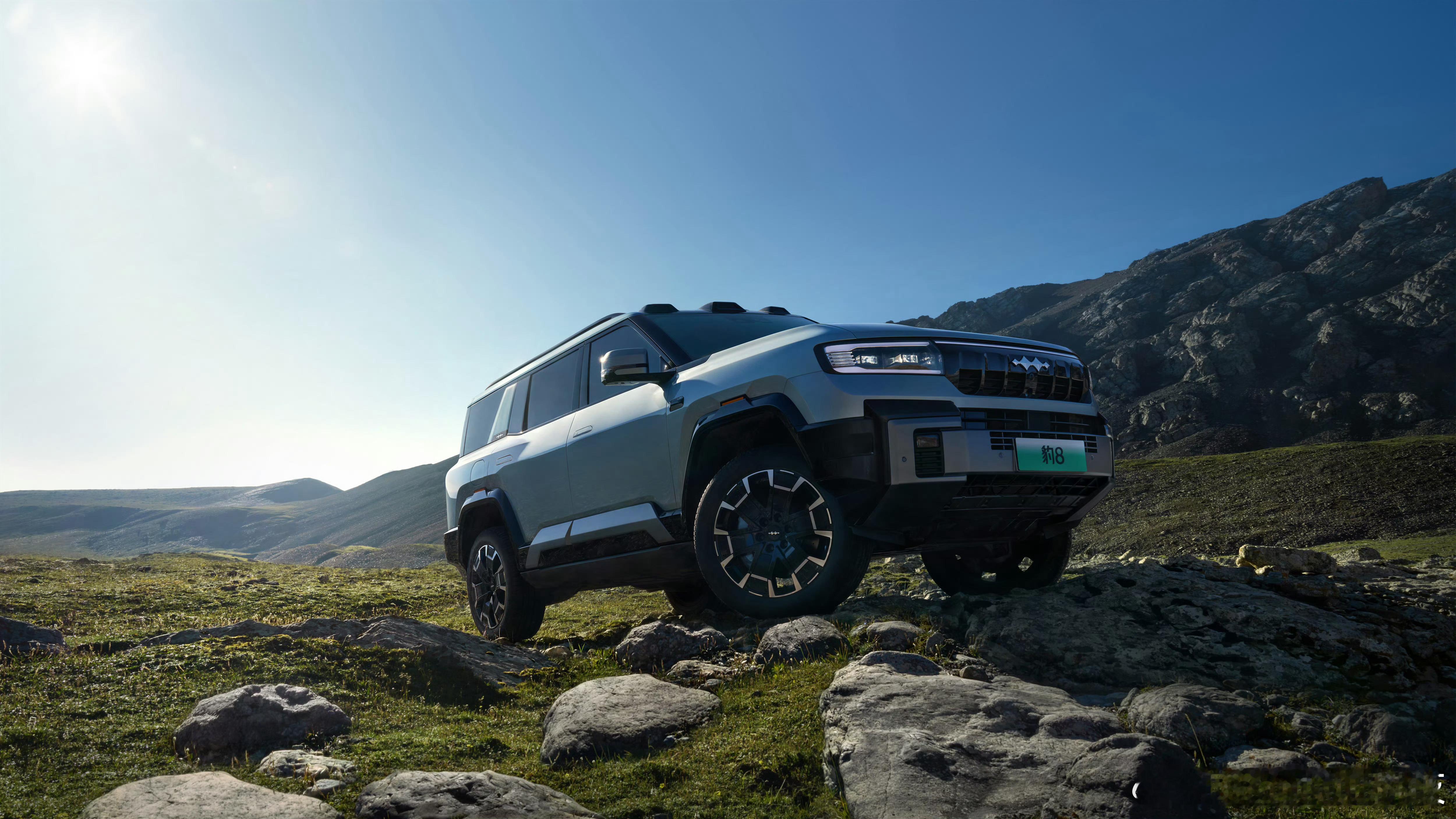 比亚迪方程豹汽车携手中国火箭，共启新篇章近日，比亚迪旗下高端品牌方程豹汽车与中国