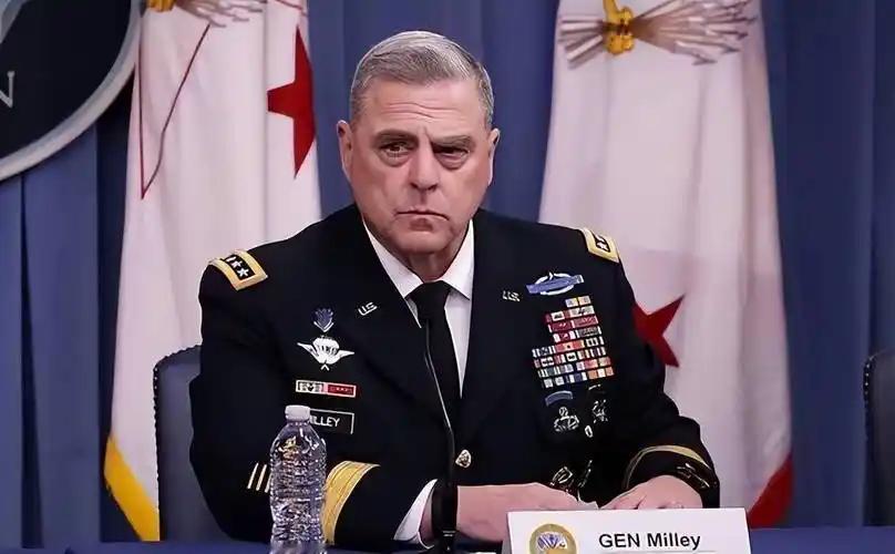 美国遏制中国，从来不只是贸易问题。马克·米利的一番话说得很直白：只要中国继续往高