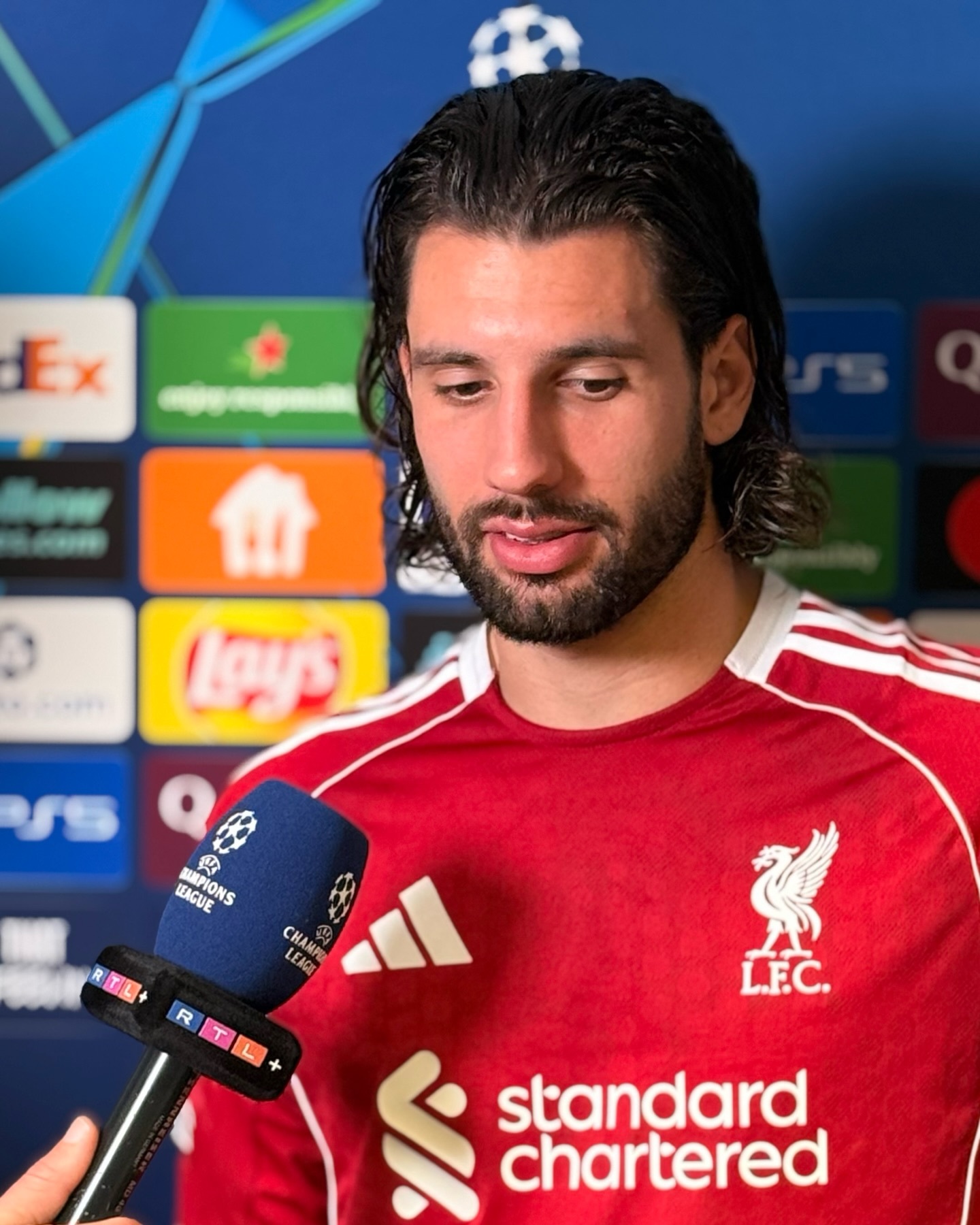 索博斯洛伊索博斯洛伊欧冠联赛 赛后采访的漂亮模样 