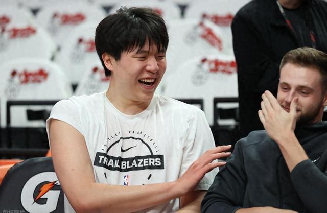 北京时间3月7日，NBA发展联盟那边打得挺热闹。
杨瀚森这回算是给混音队教练组出