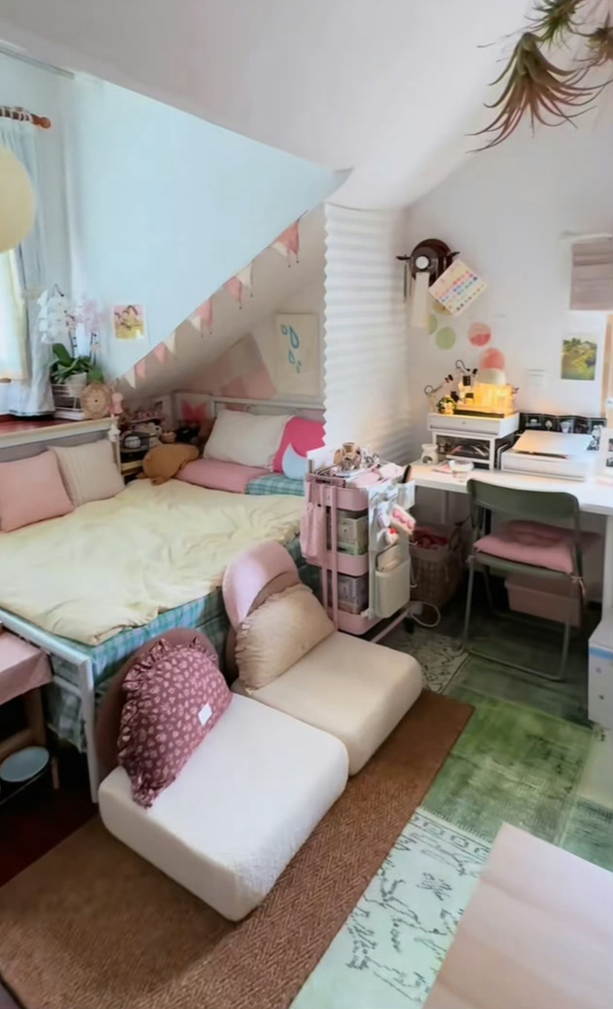 上海女生3900月租阁楼房活出生活品质经过自己的一番改造，把普普通通的房子变成这