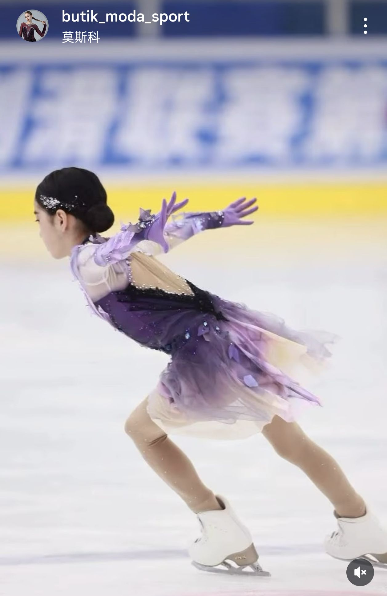 张珉溪收集花样costume 大鹅设计师给国内小女单做的《秋日私语》butik_