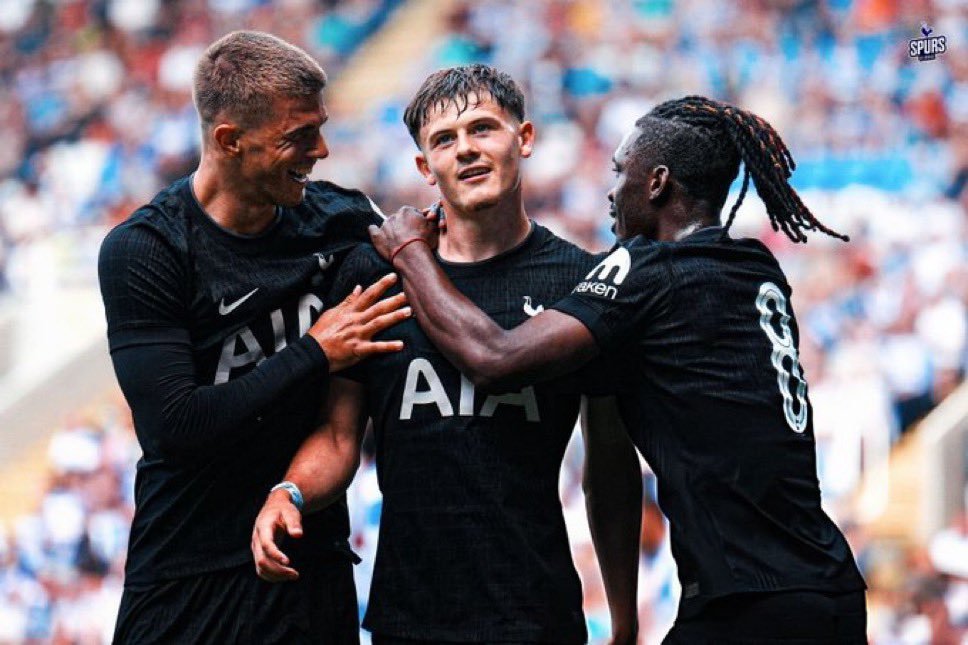 🥇跟队记者Alasdair Gold，热刺已经与米德尔斯堡就兰克希尔的转会达成