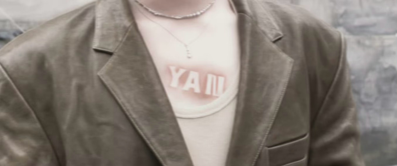 好帅好涩情。 