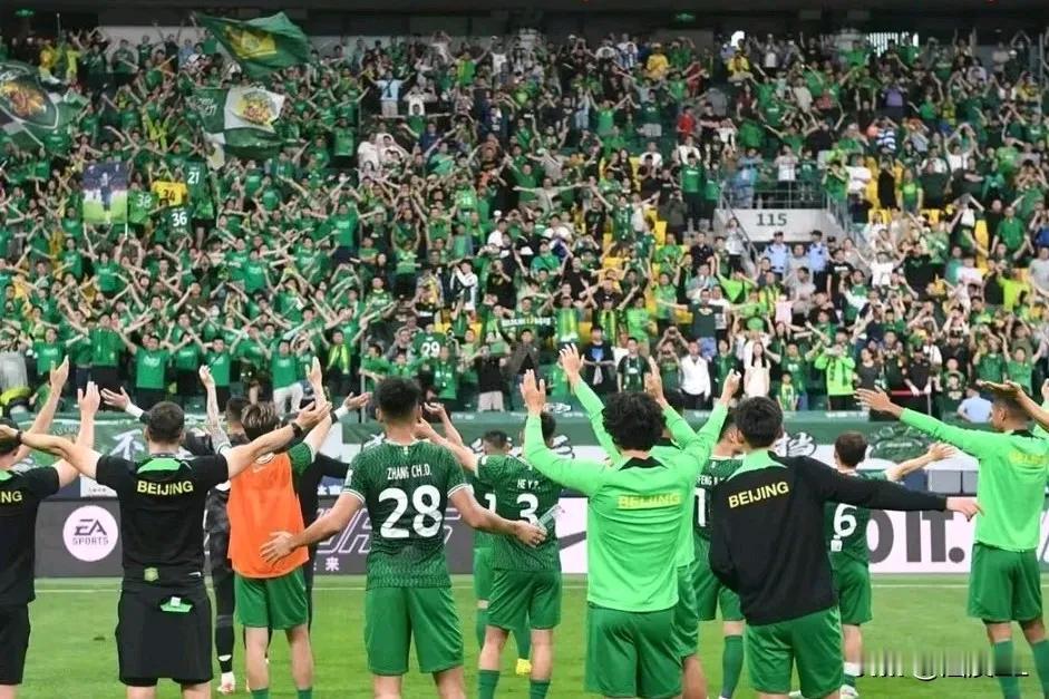 不愧是30多年的老对手，中超第14轮结束，本赛季北京国安和山东泰山算是杠上了，两