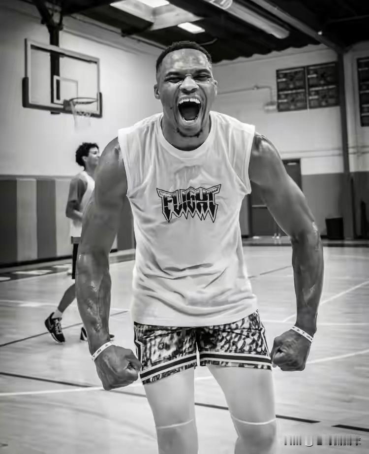 下面是一条关于NBA老将威斯布鲁克的好消息！今天据美国名记Marc Stein透
