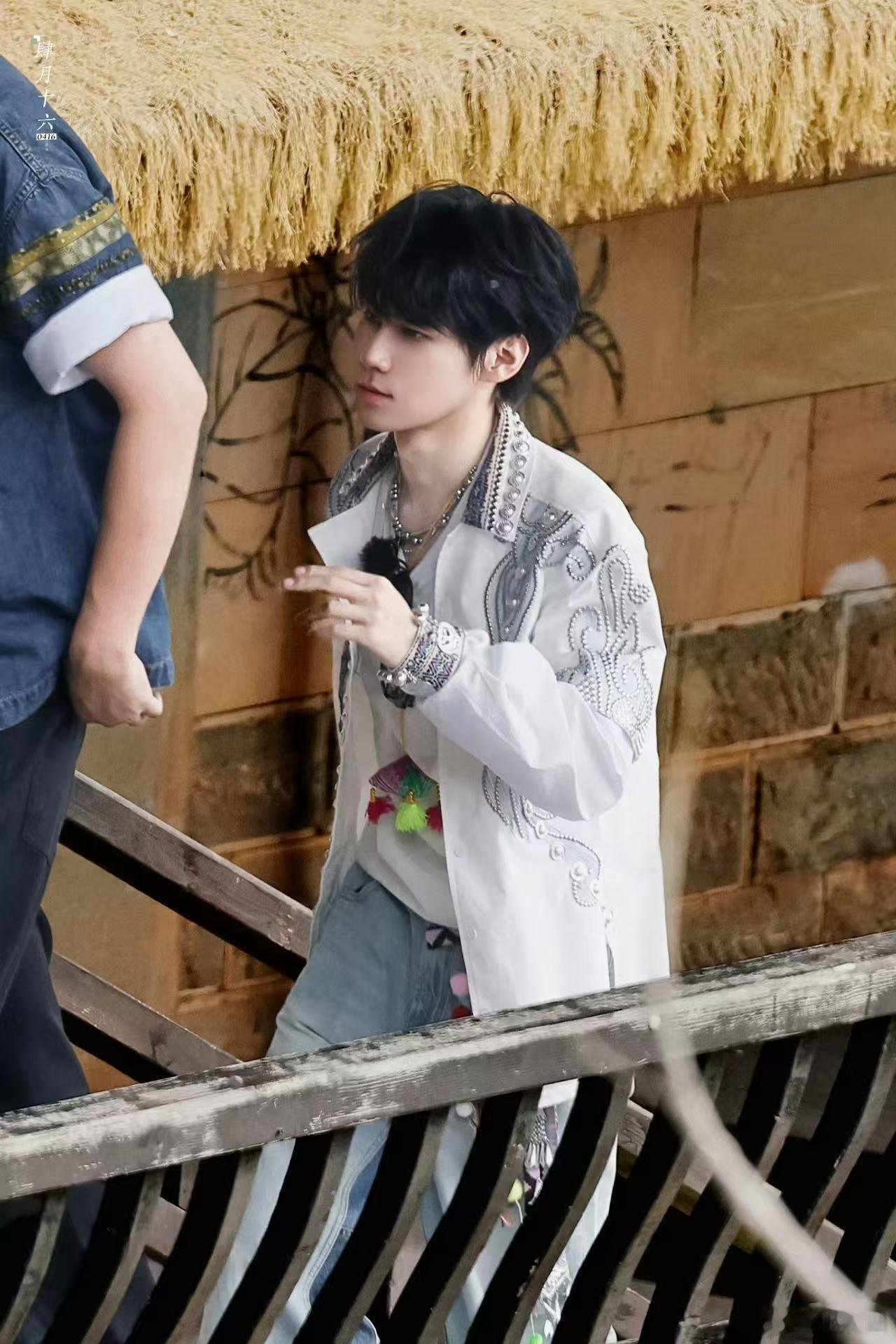 十亿吨跑男的料 每次看跑男都能挖到新梗，成员相处特别真实，私底下的小料也太有意思
