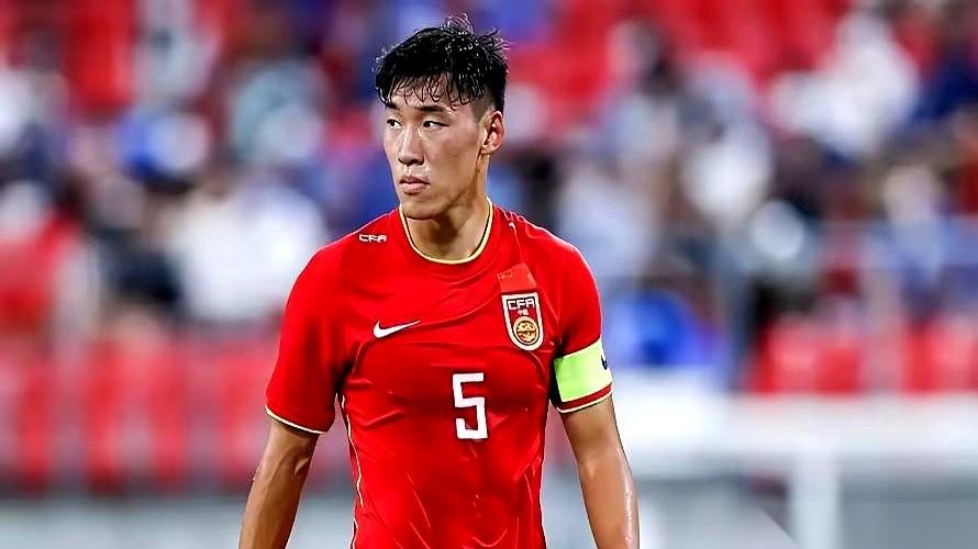亚运男足U23比赛中，吴曦和张玉宁互相传射，带队2比1逆转了朝鲜U23。
整场比