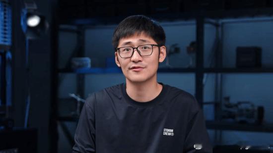 为啥现在电视画质变差了？影视飓风:这些功能要关掉打开新款电视看电影、追综艺，不少