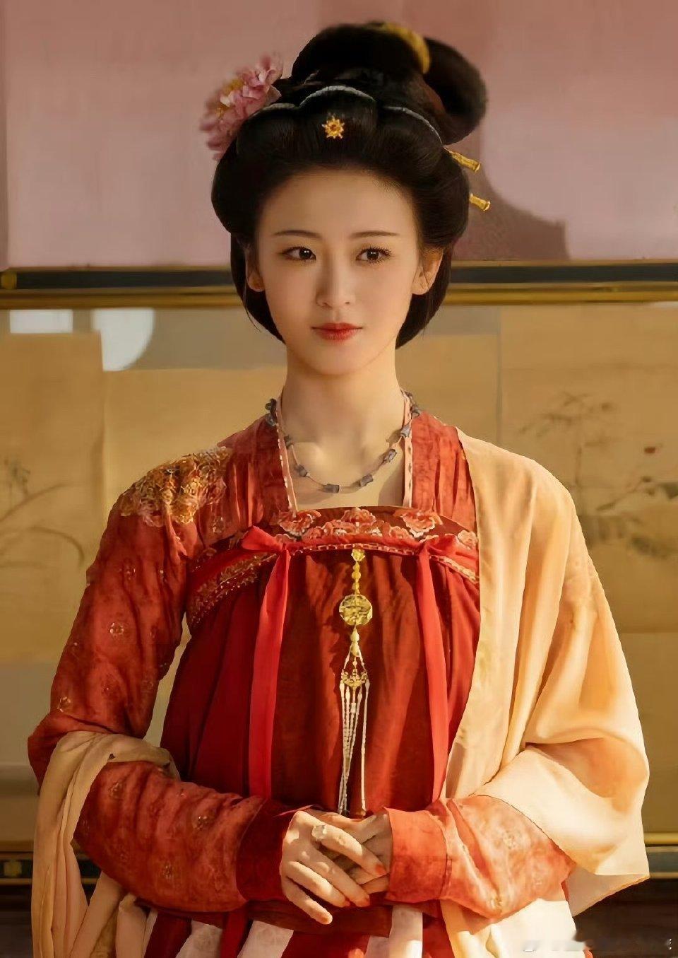 莲舟好好一个大美女被婚姻折磨成啥样子了，像被吸干了精气一样 ​​​
