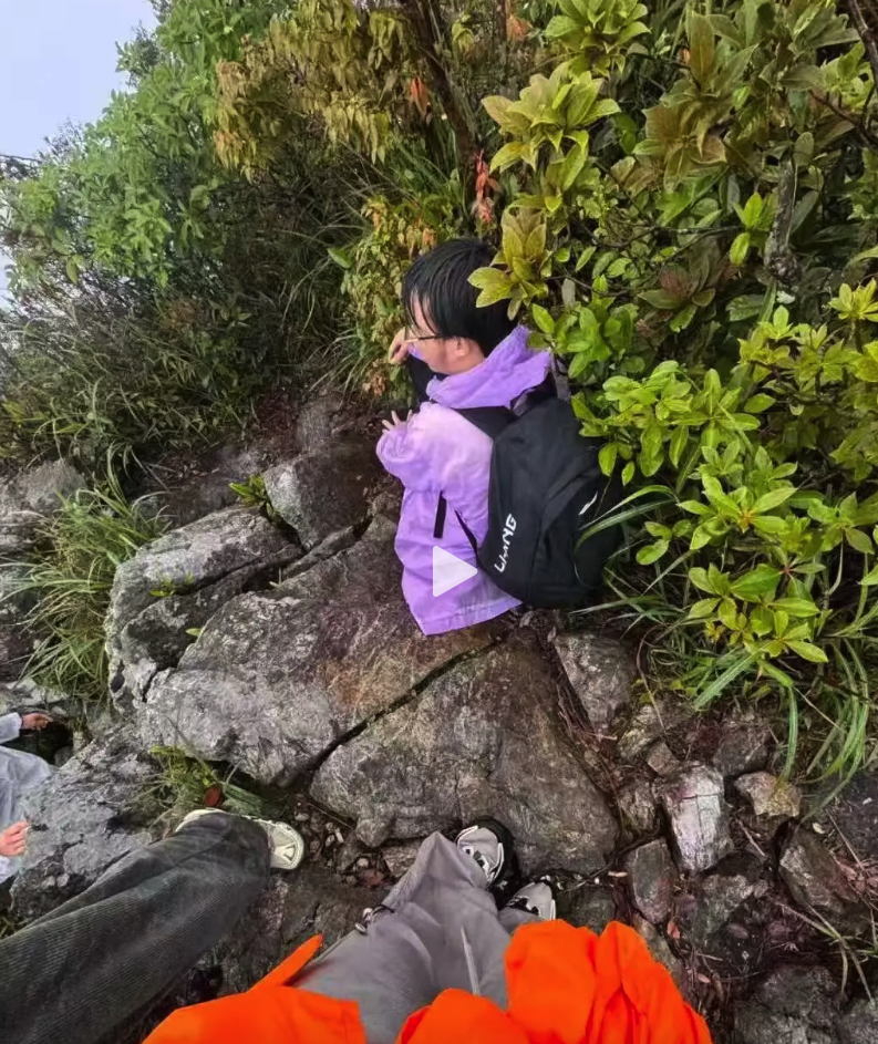【#广东20岁男生爬山失联超20天#：事发地为未开发区域，曾多次发生驴友被困 当