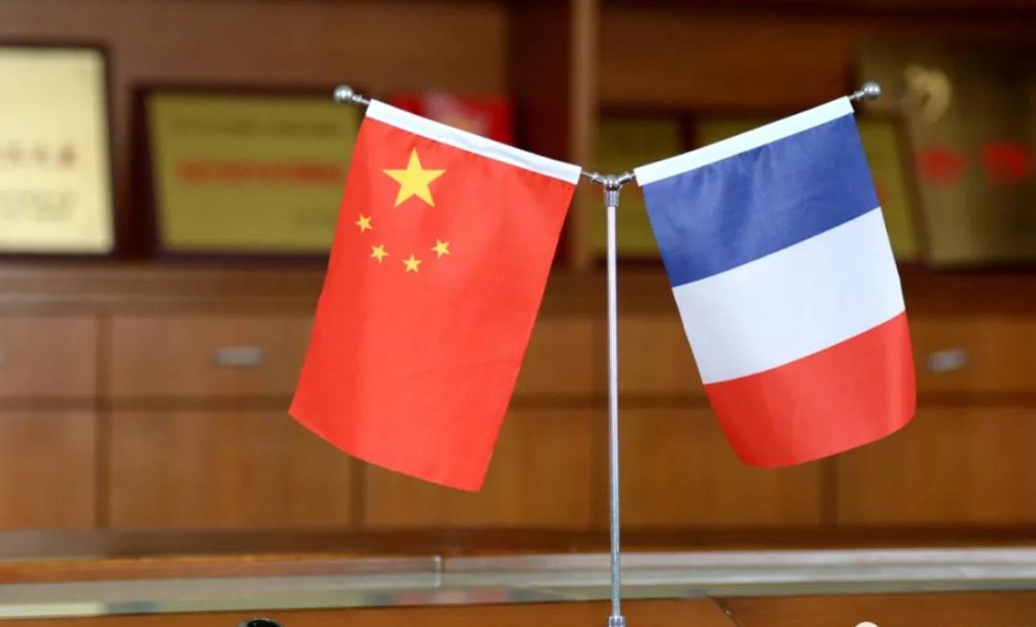 法国媒体曾表示：整个中国都在散发一种精神，那就是，别国封锁，它就自己创造，法国媒