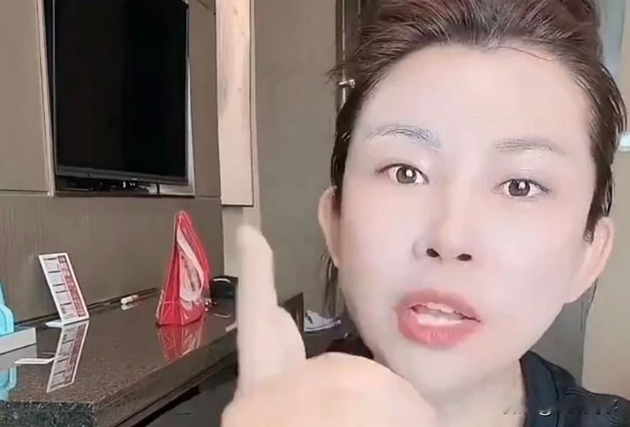 巴扎黑风评急转直下，粉丝不满他为女方洗白！

              巴扎黑