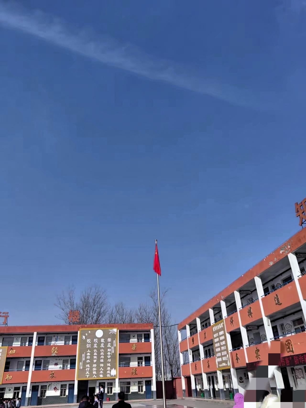 今年中小学教育这波调整，简直说到家长和学生心坎里！

不瞎考试、严管校园消费，这