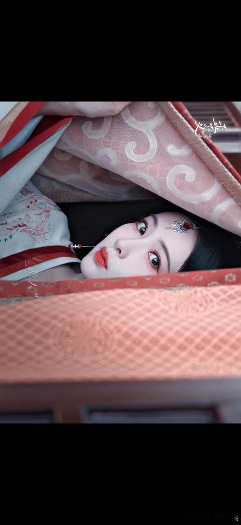 孟子义百花杀国风妆造图鉴孟子义百花杀妆造 孟姐的人生妆造又加一了！华贵的金链流苏