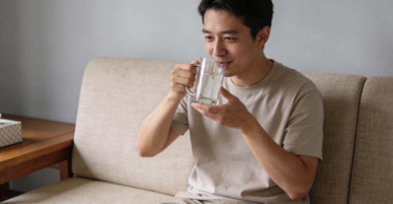 经常面红目赤？或与体内风热过盛相关，建议尽早去检查



很多人都有过面红目赤的