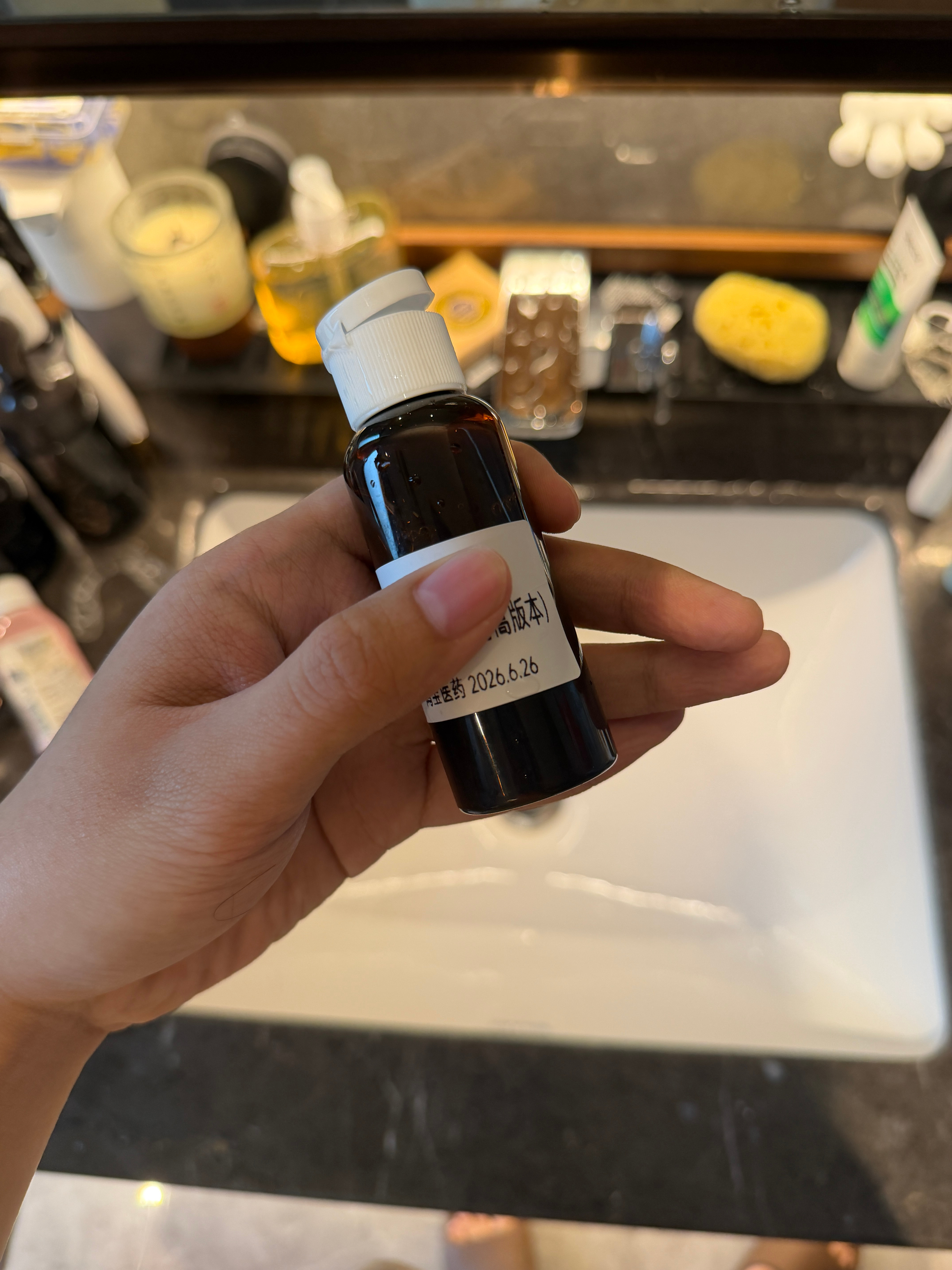 纯中药洗发水我已经在试用第二个版本了上次100位试用今天就给你们发出！！！！ 