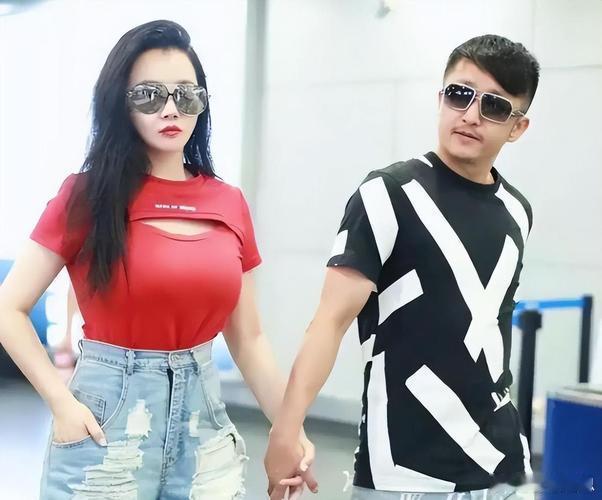 邹市明冉莹颖已还清3家银行欠款拳王邹市明夫妇在《姐姐当家2》官宣：已还清3家银行