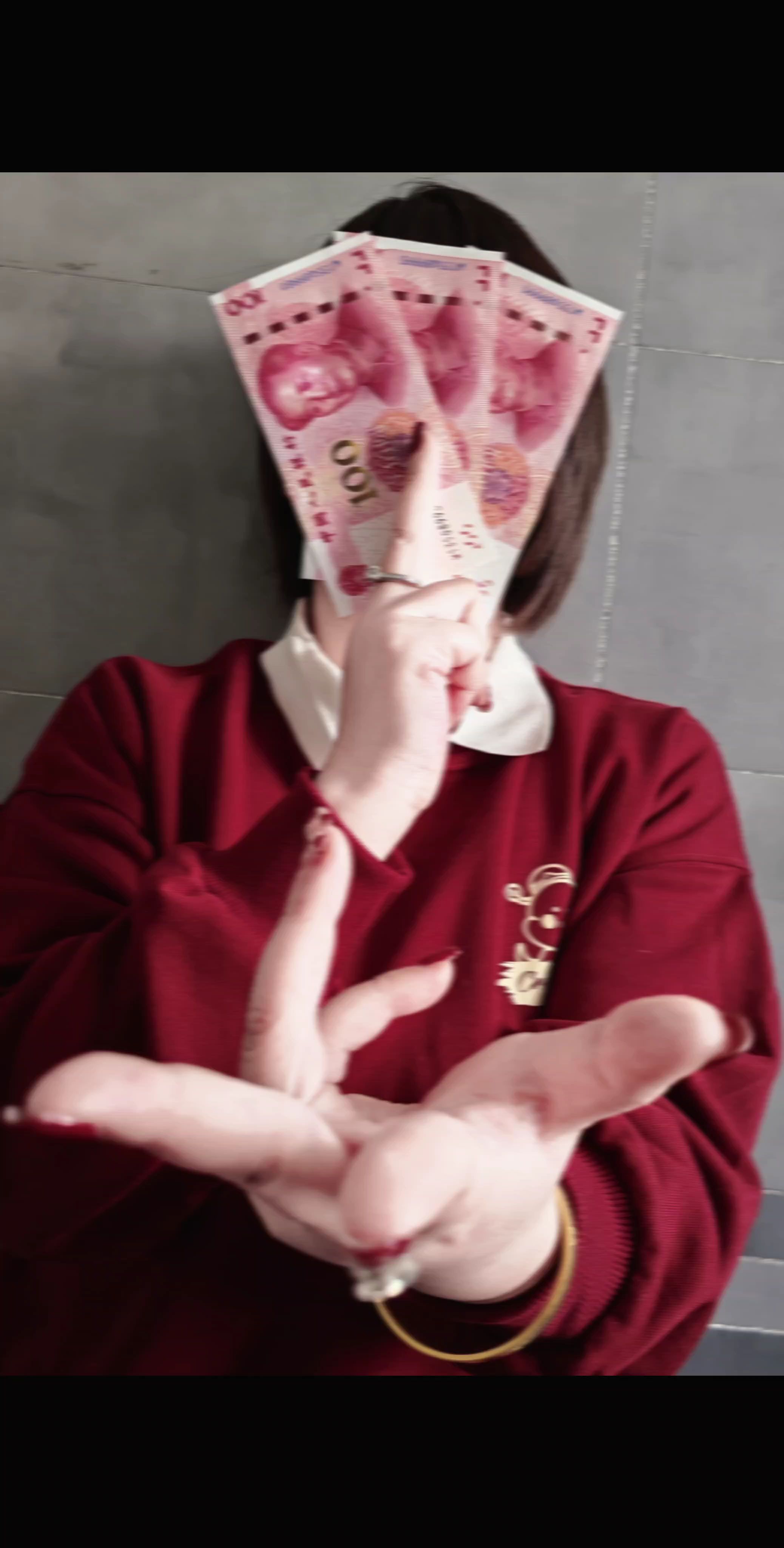 钱辈，请一定合法合规的缠上我啊，我的2025一定福瘦双全，多财多亿！我...