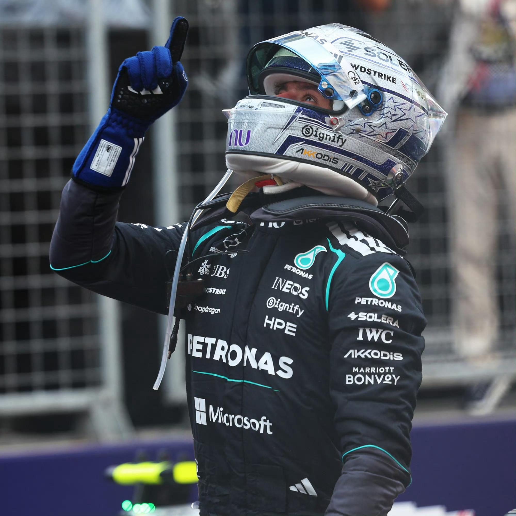 今年的f1摩纳哥 比赛过程呈现前80%很闷，后20%很乱的局面，KIMI居然五连