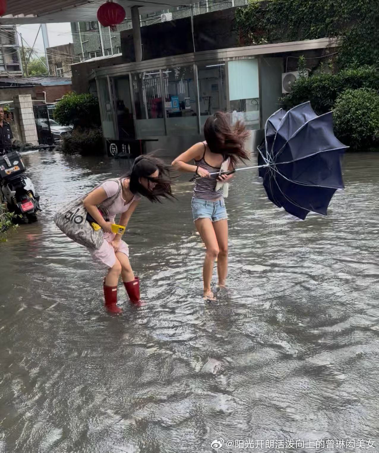 为了拍摄拼了 