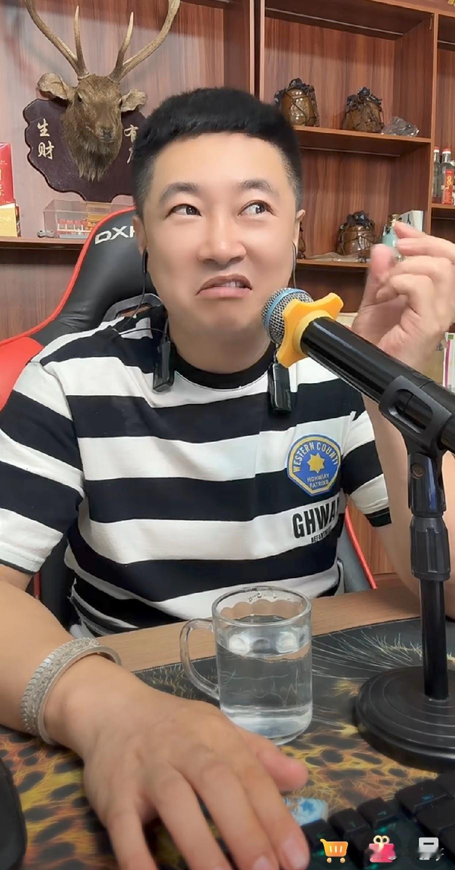 九天向二驴表忠心，这辈子在驴家不走了！分析驴爸 和小妈是不是剧本？

以前退出离