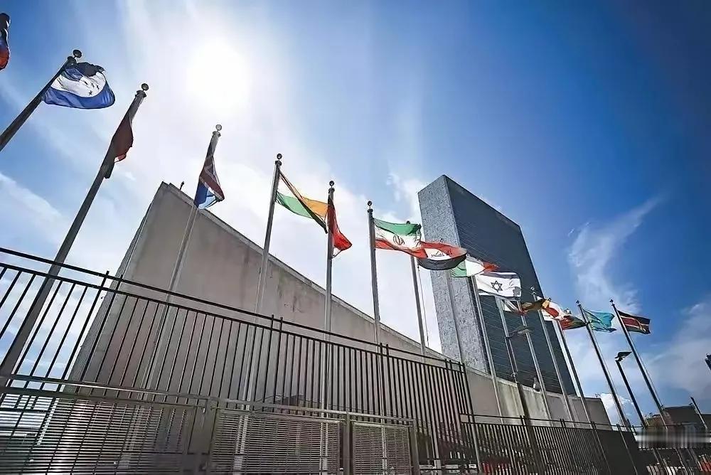 重大信号！联合国机构迈出向中国迁移第一步，全球治理正在选择中国
 
9月27日，