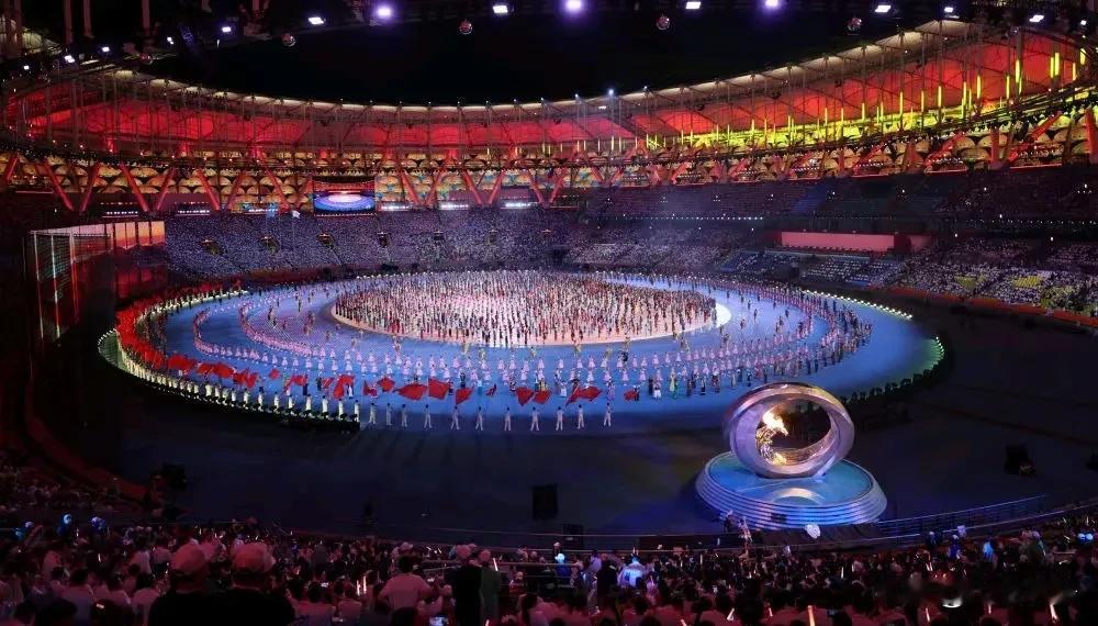 别人对你评价，权当听个故事，切勿放在心上。
   切勿预知烦恼，一切随其自然，万