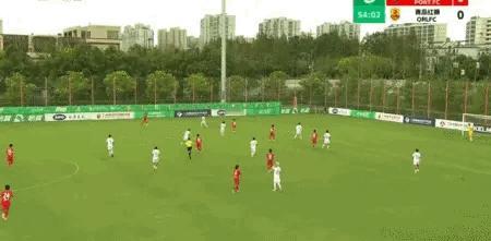 海港B队vs青岛红狮预赛阶段最后一轮张俊杰助攻杨黔东破门这方向路线有点像刘祝润助