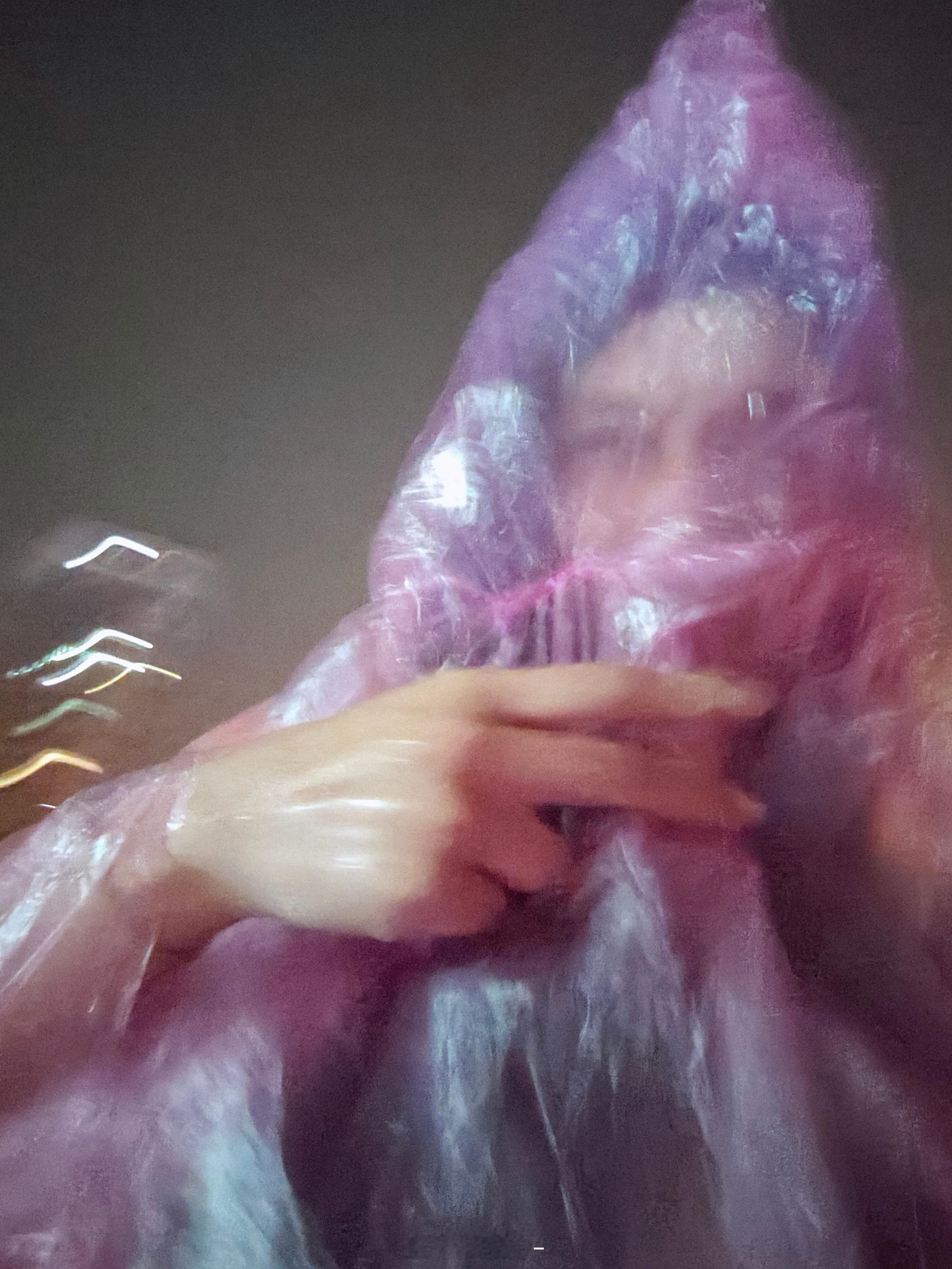 雨衣反穿帽子反戴    ——《真有我的》 ​​​
