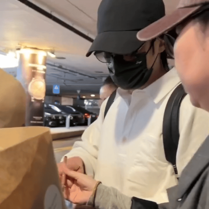 签名，笔没水了朱一龙