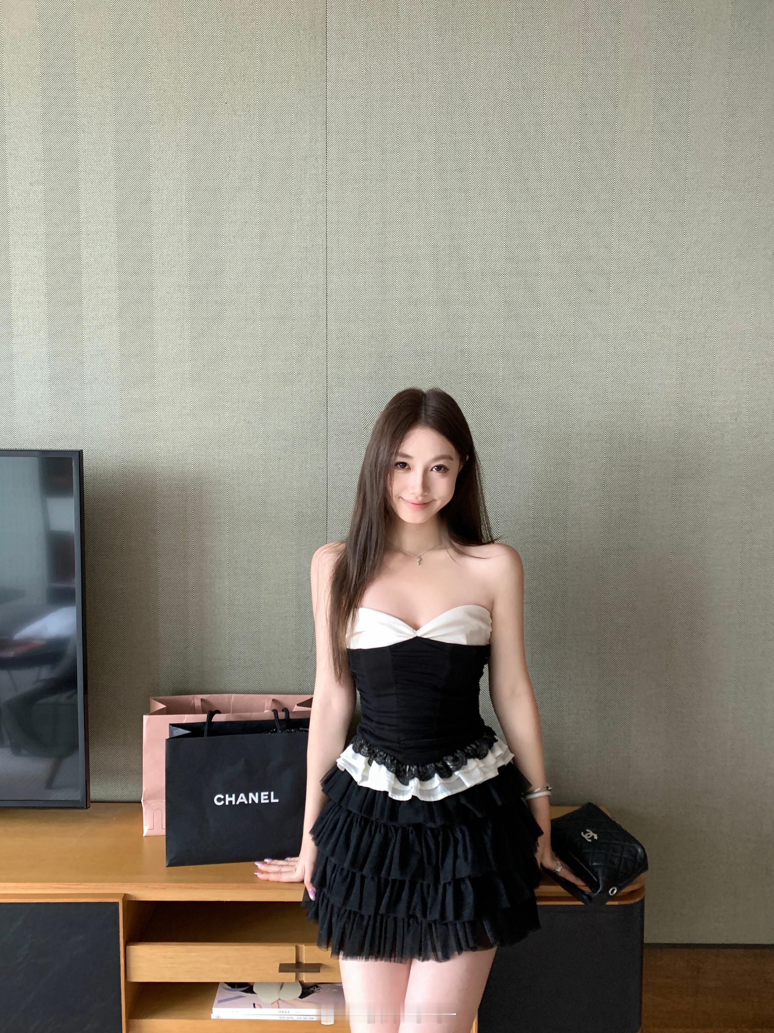 板栗可可Bankelili2/26/20:00我的vintage重工典藏款！🖤