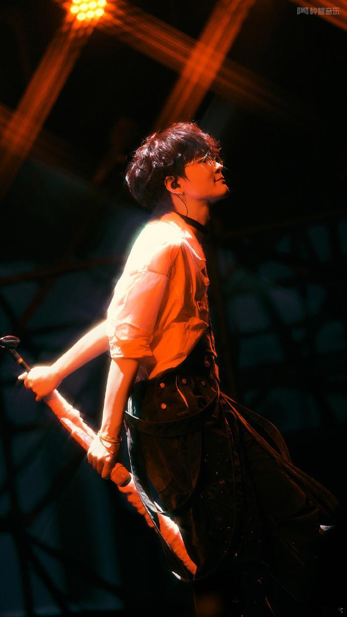 早安无锡演唱会上座率无锡场的舞美绝了！上座率拉满，视觉和听觉双重享受