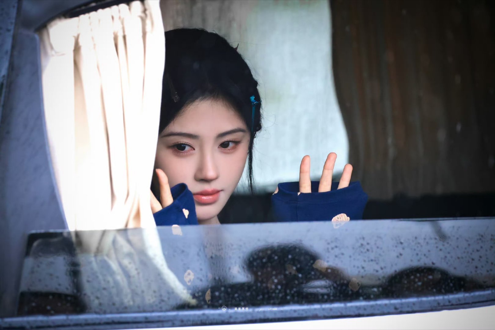 jjy鞠婧祎jjy 鞠婧祎姜黎非寄予爱神的诗笺历历在目 对你的思念早已溢出了心脏